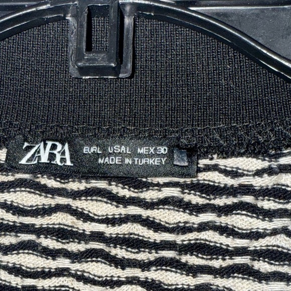 Zara Black and White Patterned Polo Short Sleeve Sweater Size Large - Picture 7 of 12